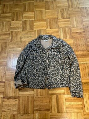 Trending Animal Prints! STS Blue Leopard Print Denim Jacket size large